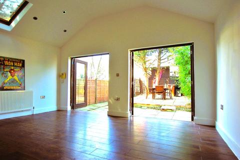 27a Duncan Road, Gillingham, ME7 4LA