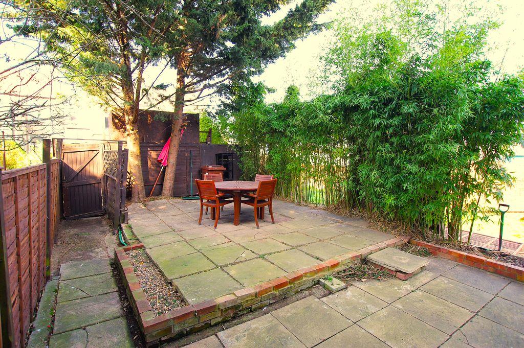 Garden at Front