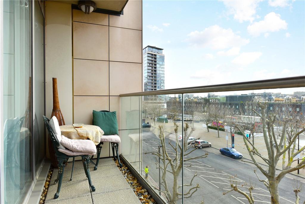 Adriatic Apartments, 20 Western Gateway, Newham, London, E16 2 Bed 