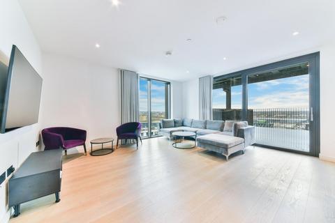3 bedroom flat to rent, The Modern, Embassy Gardens, London, SW11