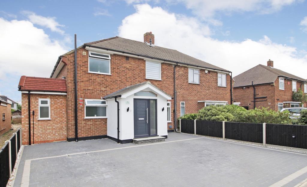 Crouch Croft, New Eltham, London, SE9 3 bed semidetached house £700,000