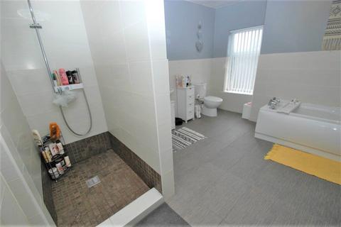 102 Beach Road, South Shields, NE33 2NE