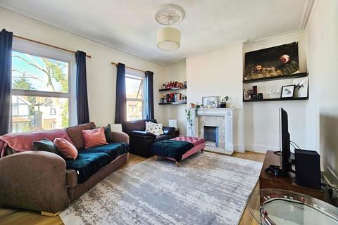 3 bedroom apartment to rent, Avenue Road, Staines-upon-Thames, Surrey, TW18