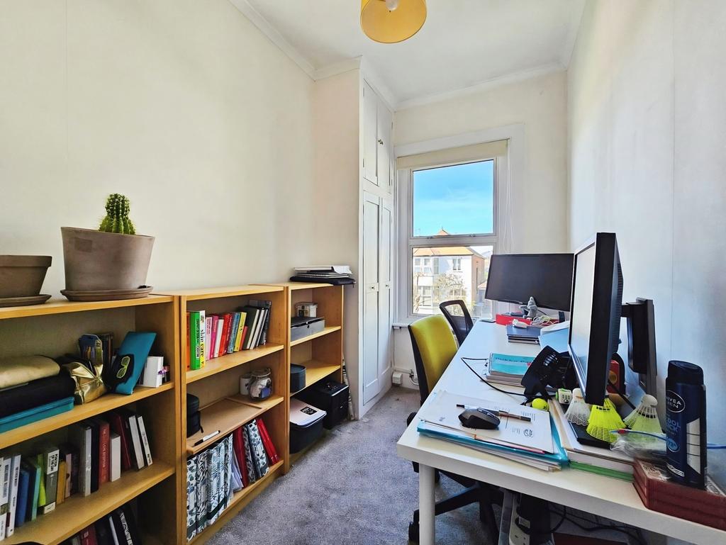 Bedroom/Study