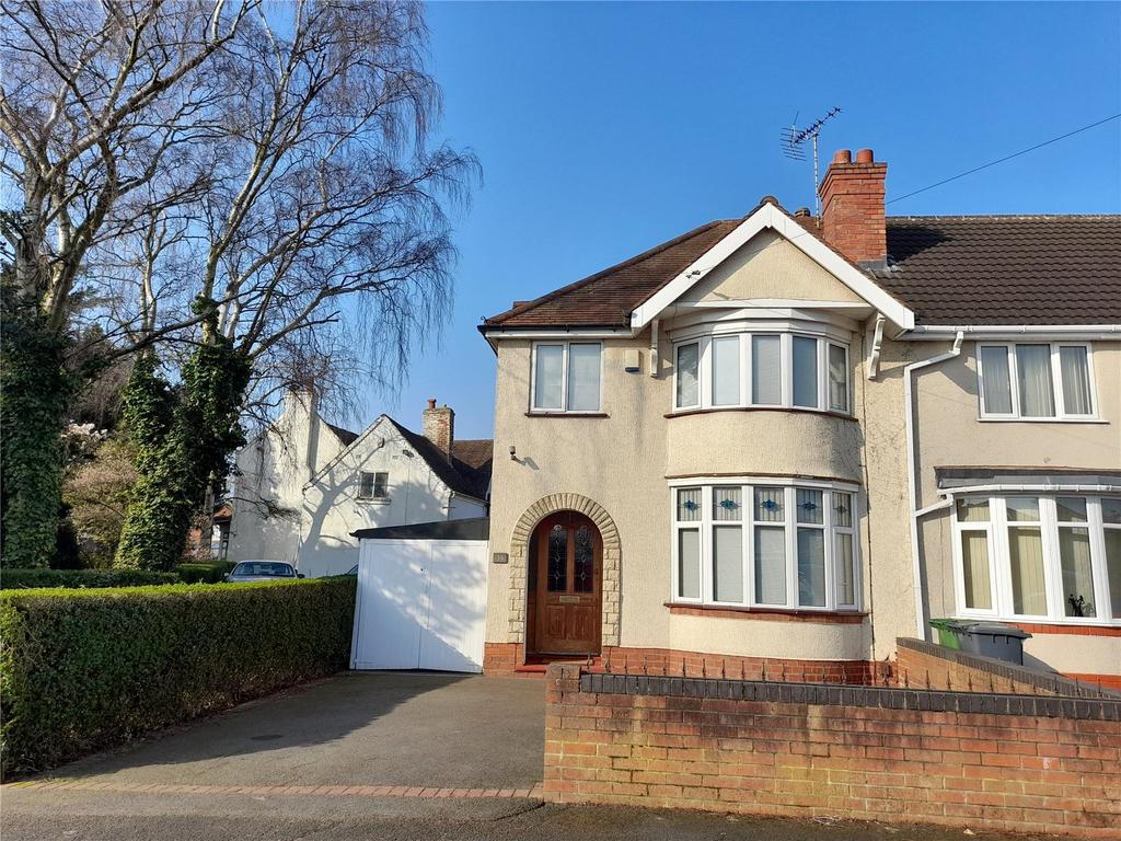Bruce Road, Kidderminster, DY10 3 bed end of terrace house £265,000