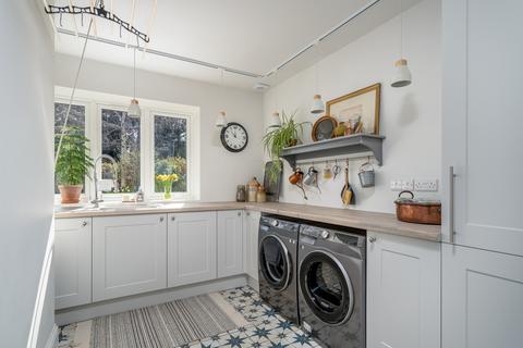 Willow Tree House, 40 Lower Road, Fetcham, Leatherhead, KT22 9EW