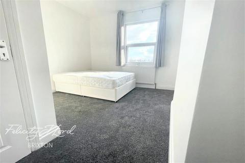 4 bedroom flat to rent, Elm Park, Brixton