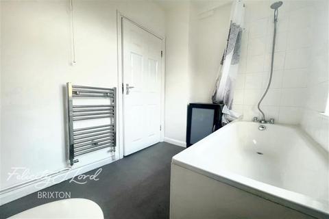 4 bedroom flat to rent, Elm Park, Brixton