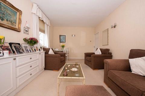 2 bedroom flat for sale, Berkeley Court, Salford