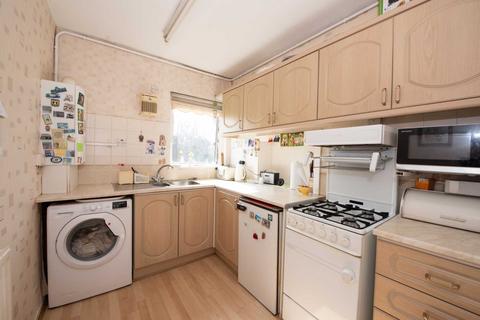 2 bedroom flat for sale, Berkeley Court, Salford