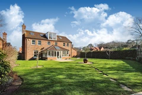 4 Appleacres, Old Catton, Norwich, NR6 7BA