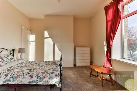 5 Bridge Road, Brighouse, HD6 1EP