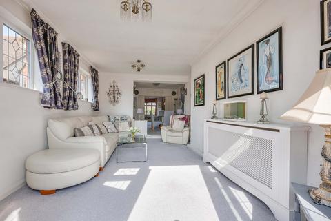 102 Shoebury Road, Southend-on-sea, SS1 3RL