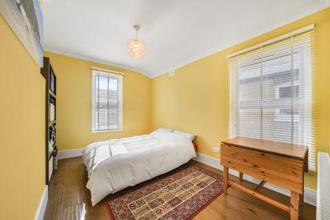27 Woodlands Park Road, London, SE10 9XE