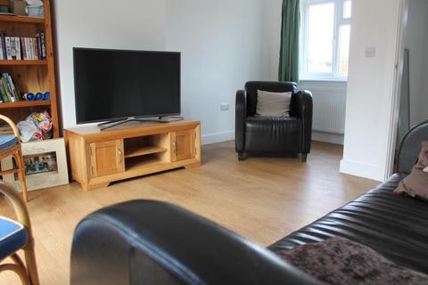 1 bedroom in a house share to rent - Newells Close,  Stadhampton,  OX44