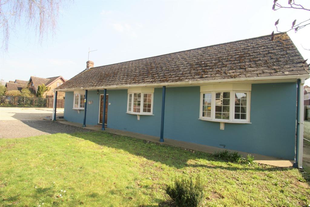 Walworth Road, Picket Piece, Andover, SP11 3 bed bungalow £1,050 pcm