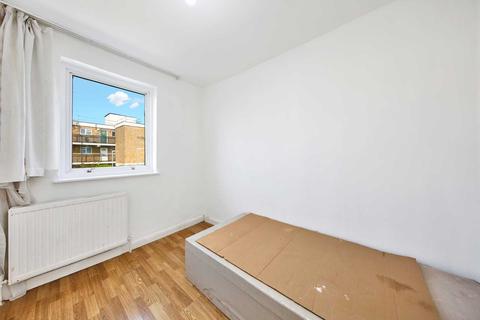 24 Byron Road, London, E10 5DT