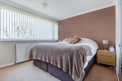 9 Broadlands Avenue, Chesham, HP5 1AJ