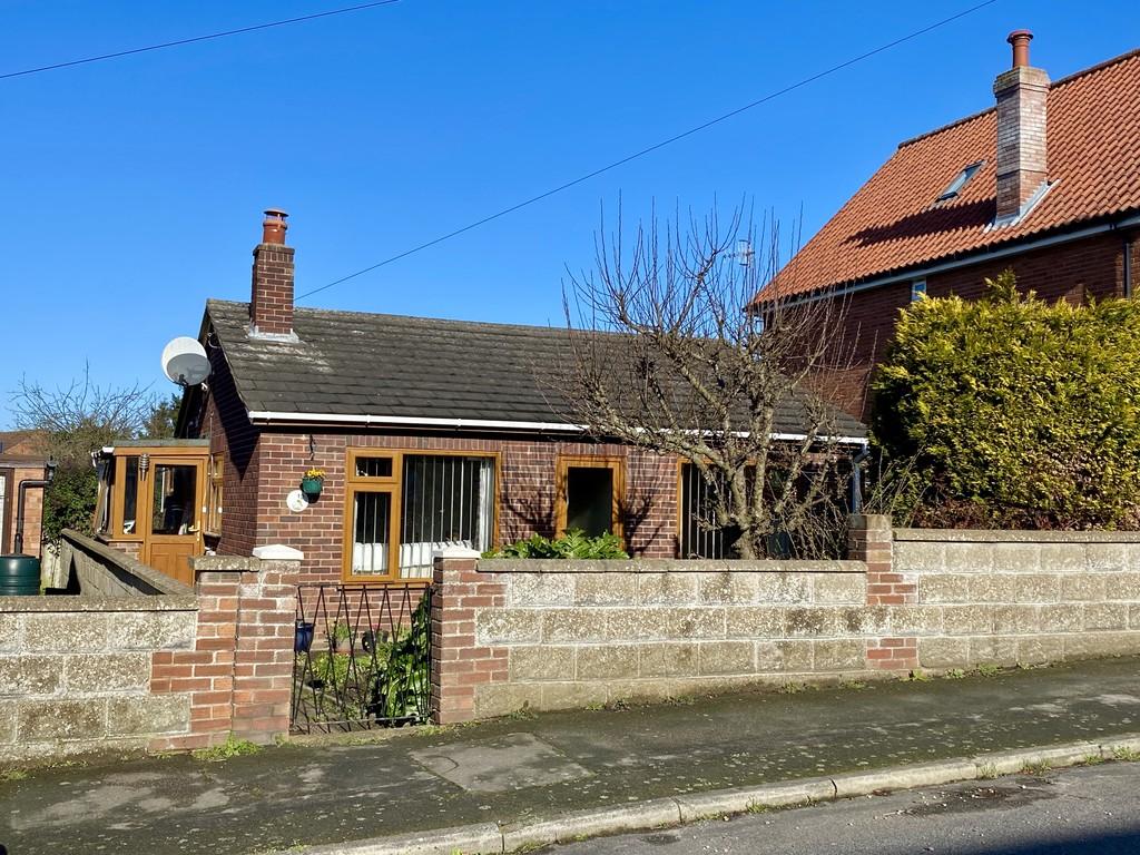Cliff Road, Cromer, Norfolk 2 bed detached bungalow £295,000
