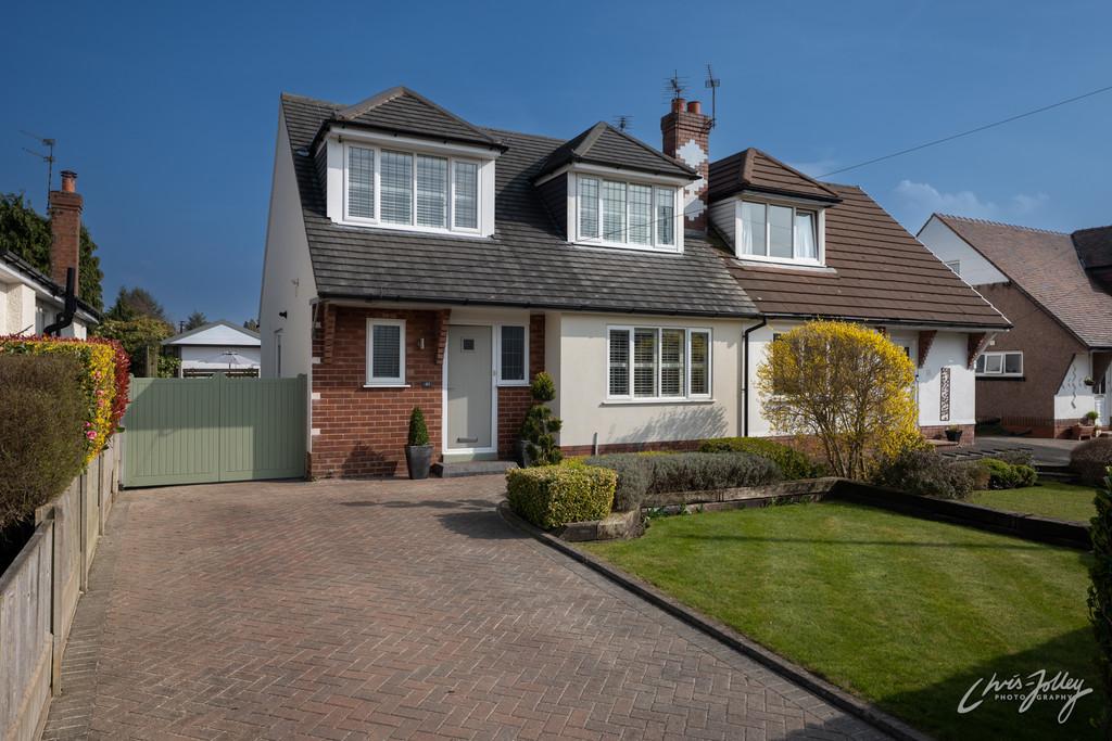 Devonshire Road, Hazel Grove, Stockport SK7 6BX 3 bed semidetached