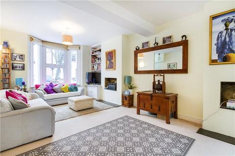 4 bedroom terraced house to rent - Tasso Road, London