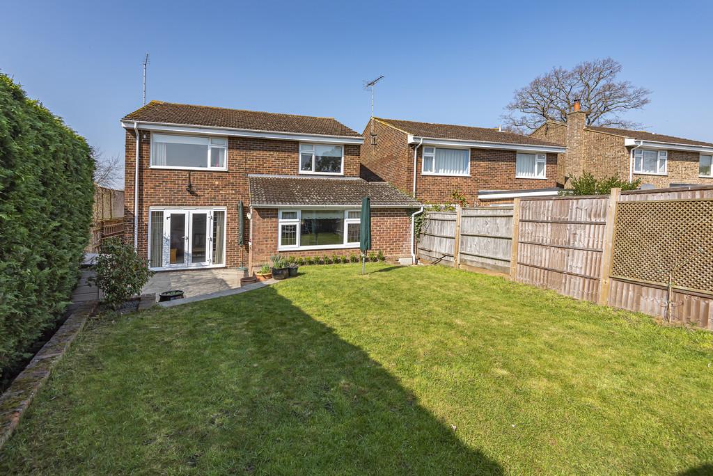 Chaplin Drive, Headcorn 4 bed detached house £550,000