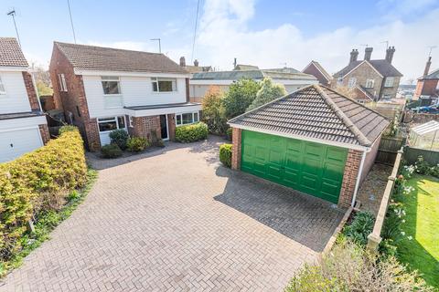 58 Chaplin Drive, Headcorn, Ashford, TN27 9TN