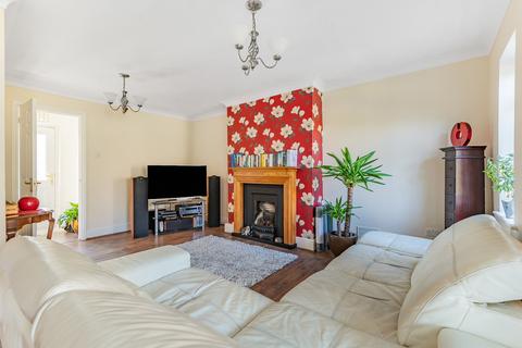 18 Chaffinch Way, Paddock Wood, Tonbridge, TN12 6XL