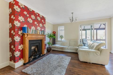 18 Chaffinch Way, Paddock Wood, Tonbridge, TN12 6XL