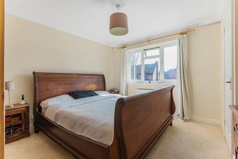 18 Chaffinch Way, Paddock Wood, Tonbridge, TN12 6XL