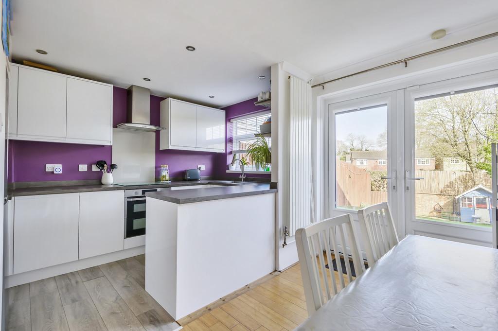 Redbank, Leybourne 3 bed terraced house £375,000