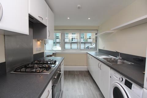 3 bedroom flat to rent, London Road, Brighton BN1