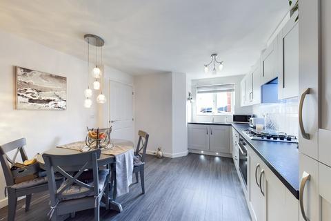 9 Colliery Road, Woodlands, Doncaster, DN6 7FJ