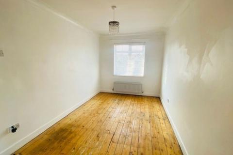 94 Burman Road, Shirley, Solihull, B90 2BQ