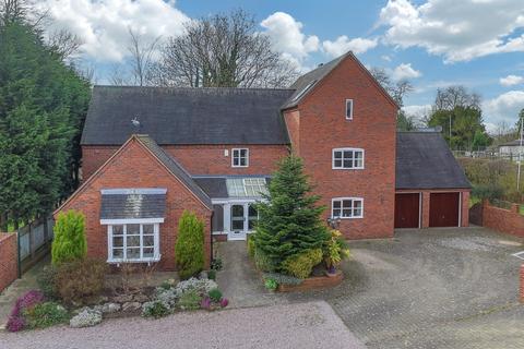 5 bedroom detached house for sale - The Maltings, Bellamour Way, Colton