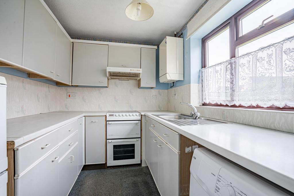 Longtree Close, Tetbury 2 bed semidetached house £275,000