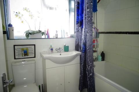 3 Bancroft Close, Ashford, TW15 2BZ