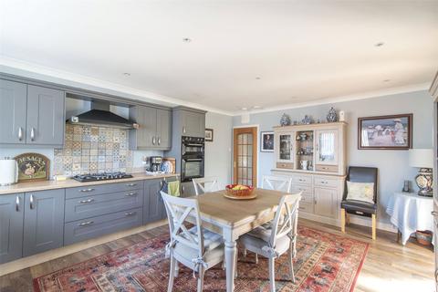 17 Corsie Drive, Perth, PH2 7BU