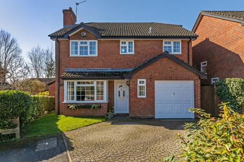 18 Gillingham Close, Kings Worthy, Winchester, SO23 7RL