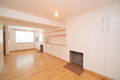 32 Admaston Road, London, SE18 2TX
