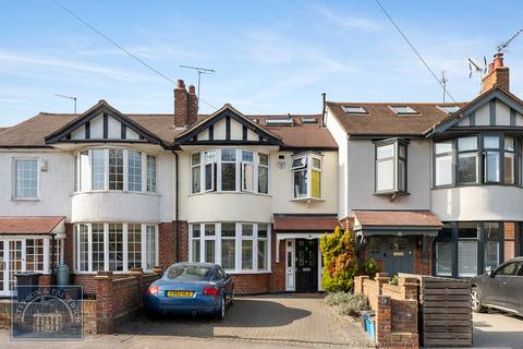 9 Wanstead Place, London, E11 2SW