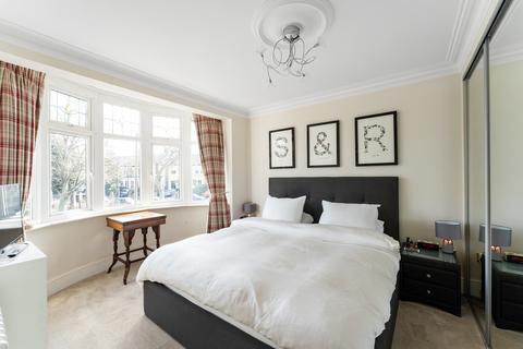 9 Wanstead Place, London, E11 2SW