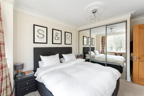 9 Wanstead Place, London, E11 2SW