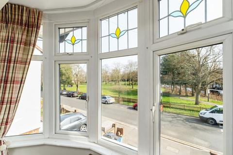 9 Wanstead Place, London, E11 2SW