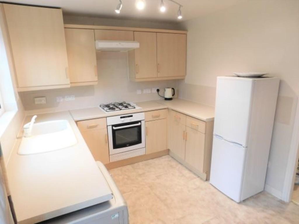 Cricketfield Place, Armadale 3 bed end of terrace house £725 pcm (£