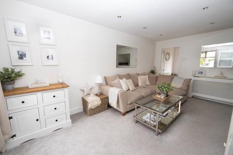 5 Ambergate Drive, Cardiff, CF23 8AX