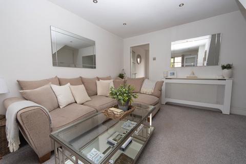 5 Ambergate Drive, Cardiff, CF23 8AX