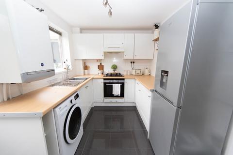 5 Ambergate Drive, Cardiff, CF23 8AX