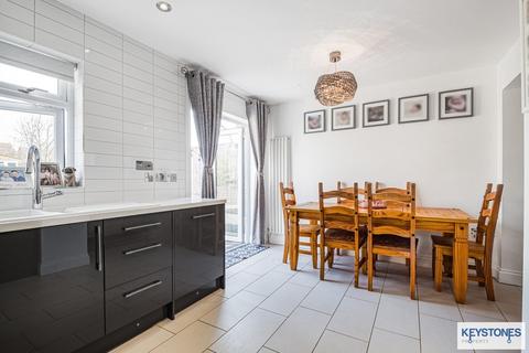 48 Bellevue Road, Romford, RM5 3AZ