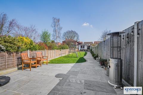 48 Bellevue Road, Romford, RM5 3AZ
